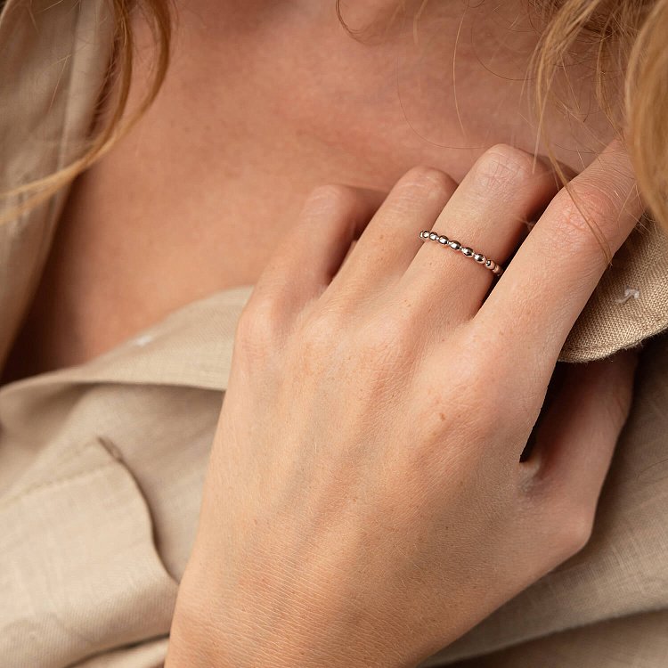 Кольцо "Шарики" в белом золоте к07095б от ювелирного магазина Оникс - 5