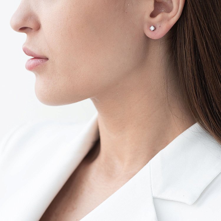 Золоті сережки-пусети з діамантами сб0187fn від ювелірного магазину Онікс - 1