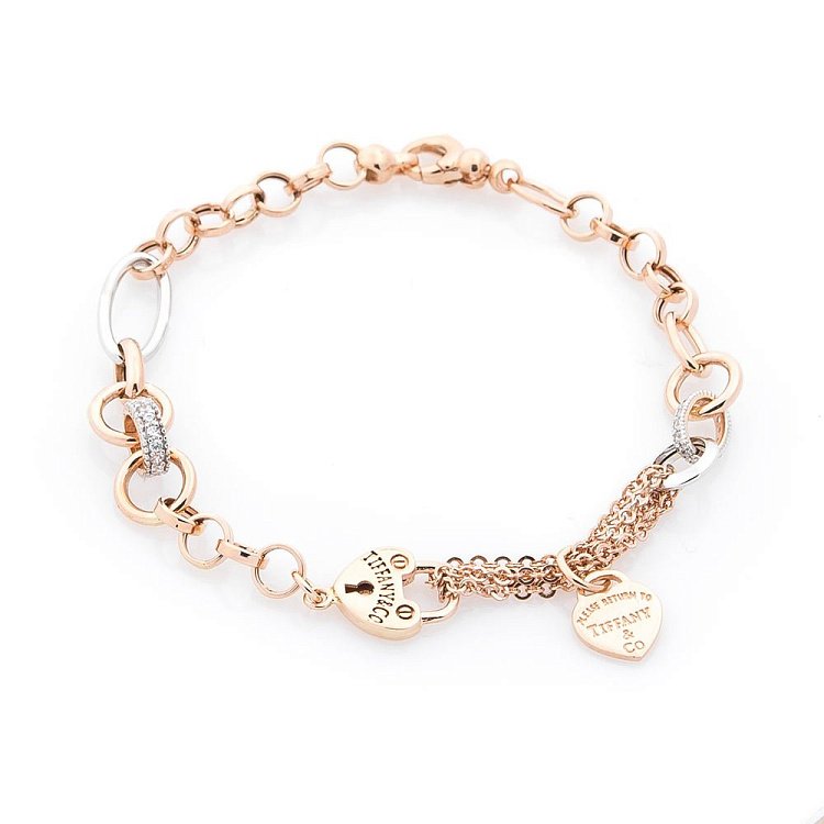 Золотой браслет с сердечком (фианиты) б03448 от ювелирного магазина Оникс