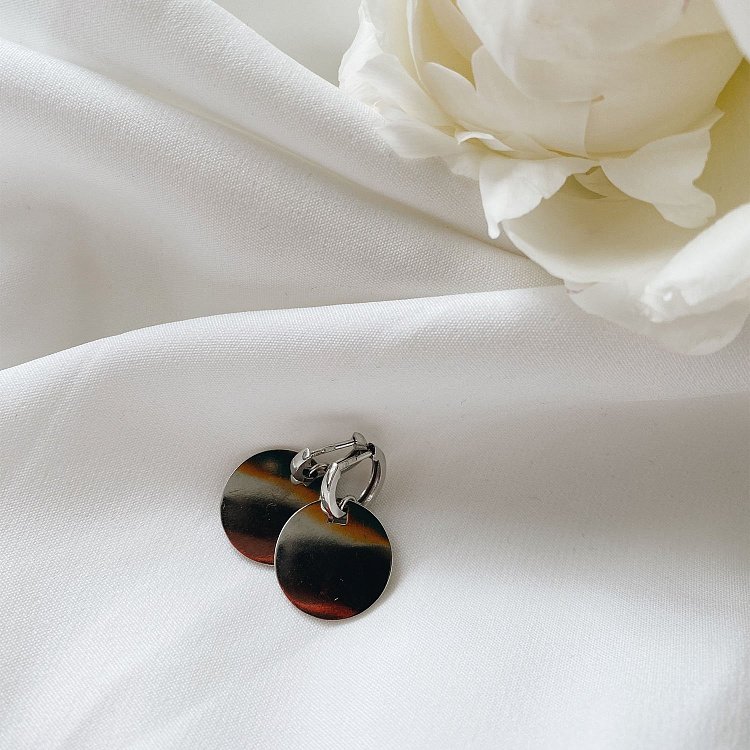 Золотые серьги Большие монетки с06508 от ювелирного магазина Оникс