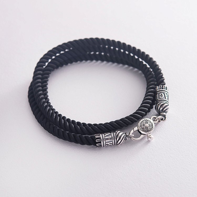 Шелковый шнурок "Спаси и сохрани" с серебряной застежкой (4мм) 18419 от ювелирного магазина Оникс