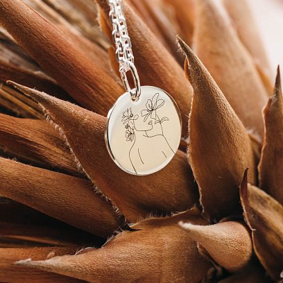 Серебряный кулон "Чувственная" 132724жен