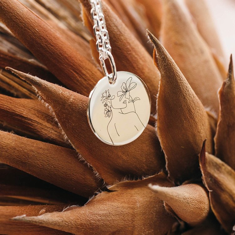 Серебряный кулон "Чувственная" 132724жен от ювелирного магазина Оникс