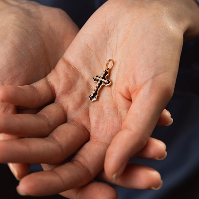 Золотий хрестик (чорна емаль, фіаніти) 270042Еч №2