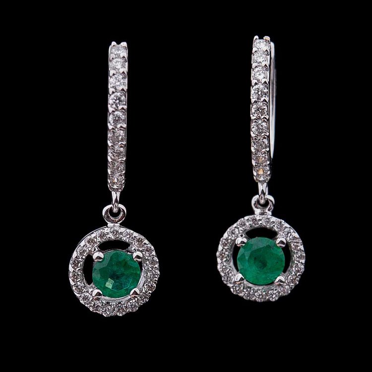 Золотые серьги с бриллиантами и изумрудами LDE0523-p от ювелирного магазина Оникс - 3