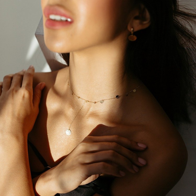 Колье "Капельки" в желтом золоте кол01630 от ювелирного магазина Оникс - 3