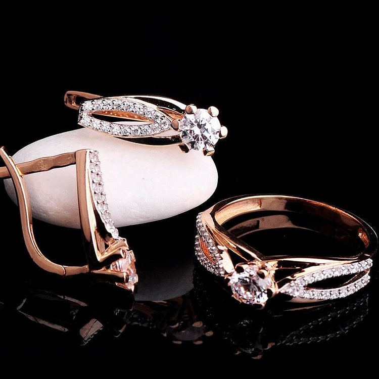 Золоті сережки з фіанітами с03156 від ювелірного магазину Онікс - 3