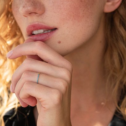 Золотое кольцо с голубыми и желтыми бриллиантами 226931121 №4