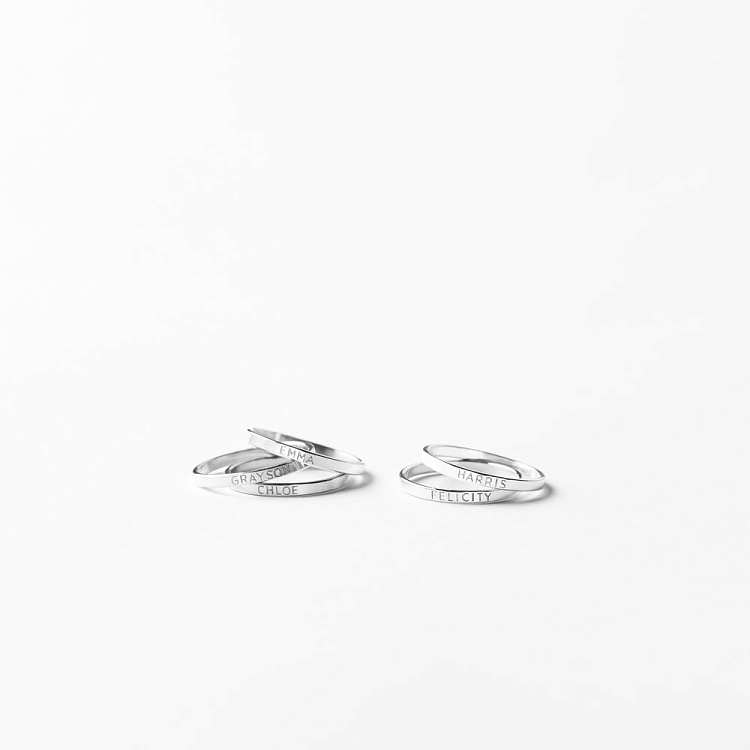 Серебряное тонкое кольцо с гравировкой 112187 от ювелирного магазина Оникс - 3