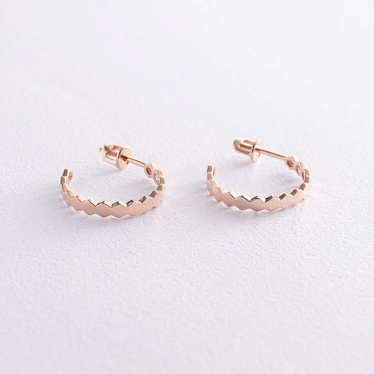 Серьги - пусеты "Грани" в красном золоте с07286 от ювелирного магазина Оникс - 2