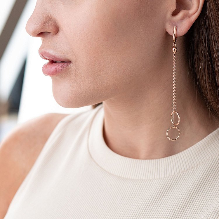 Золотые серьги "Круговорот на цепочке" с07339 от ювелирного магазина Оникс - 4