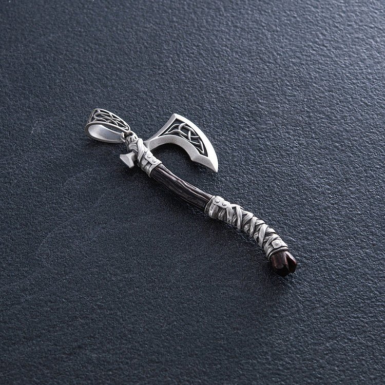 Серебряный кулон "Секира Перуна" с эбеном 1124 от ювелирного магазина Оникс - 3