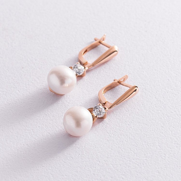 Золотые серьги с фианитами и культ. пресн. жемчугом с01413 от ювелирного магазина Оникс