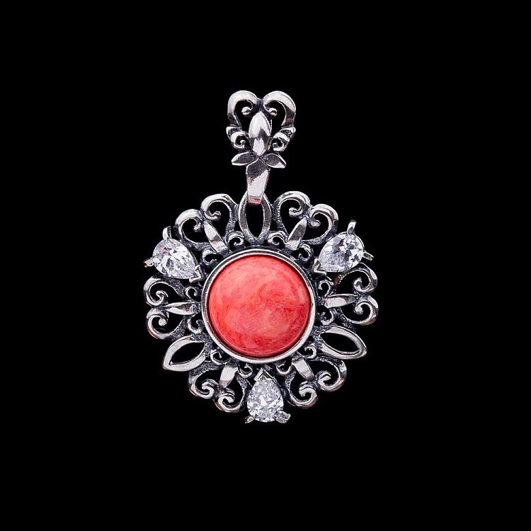 Серебряная подвеска с кораллом и фианитами 131058 Серебряная подвеска с кораллом и фианитами 131058 от ювелирного магазина Оникс