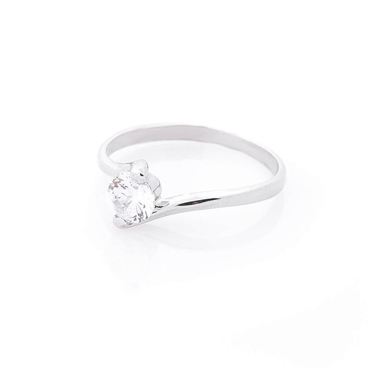 Серебряное кольцо с фианитом 11925 от ювелирного магазина Оникс - 1