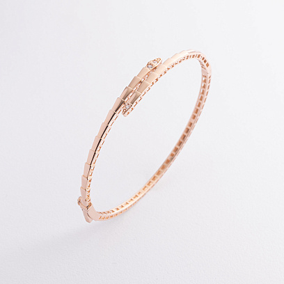 Жорсткий браслет "Змія" у червоному золоті (фіаніти) б05620