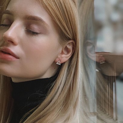 Золотые серьги-пусеты "Треугольники" с06413 №9