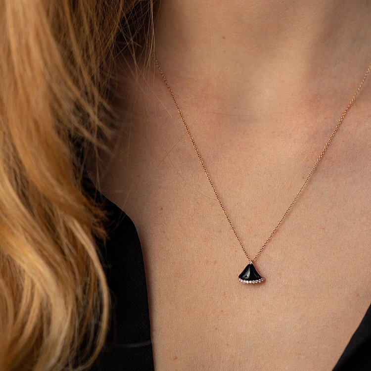 Золотое колье (оникс, бриллианты) колб0118sm - 1 Золотое колье (оникс, бриллианты) колб0118sm от ювелирного магазина Оникс - 1