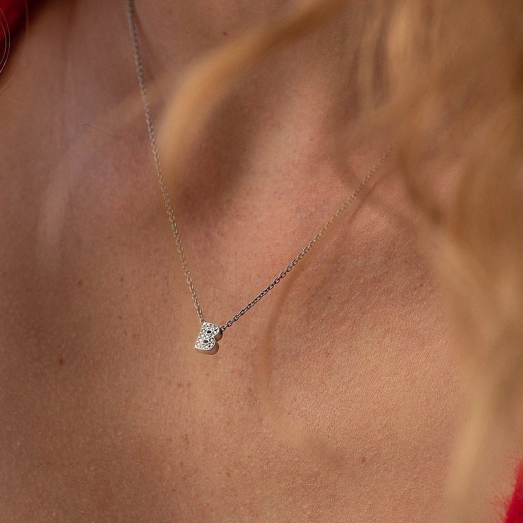 Серебряное колье с буквой "В" с фианитами 1103 В от ювелирного магазина Оникс - 3