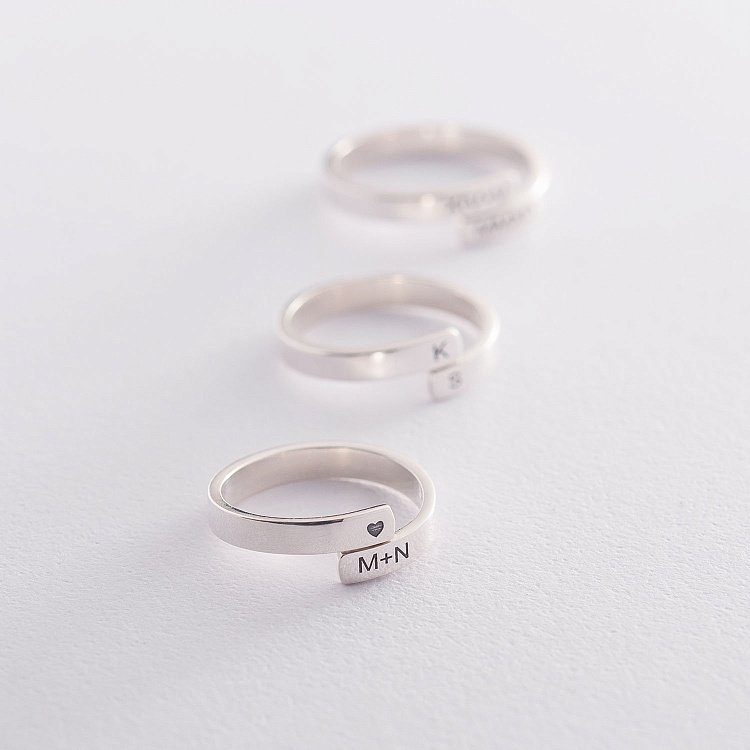 Серебряное кольцо "Твоя история" для гравировки 112283 от ювелирного магазина Оникс - 1