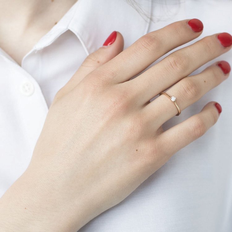 Золотое помолвочное кольцо (циркон Swarovski) к06224 от ювелирного магазина Оникс - 4