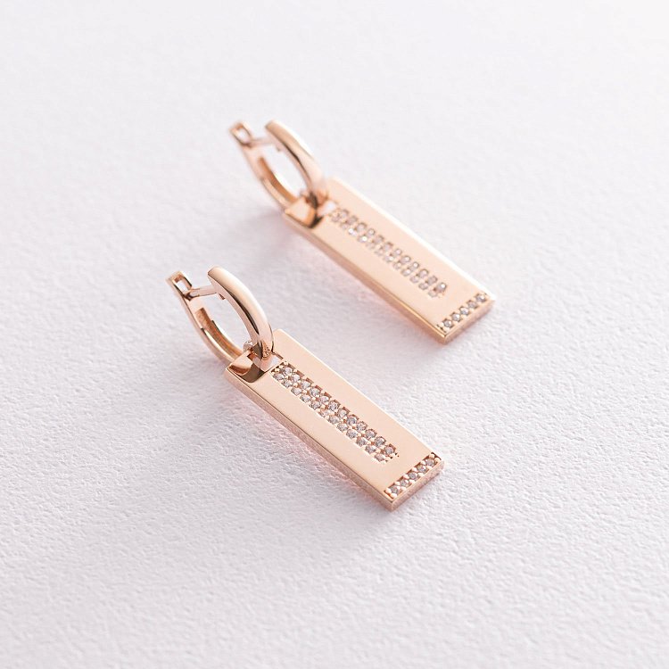 Серьги в красном золоте с фианитами с07162 от ювелирного магазина Оникс