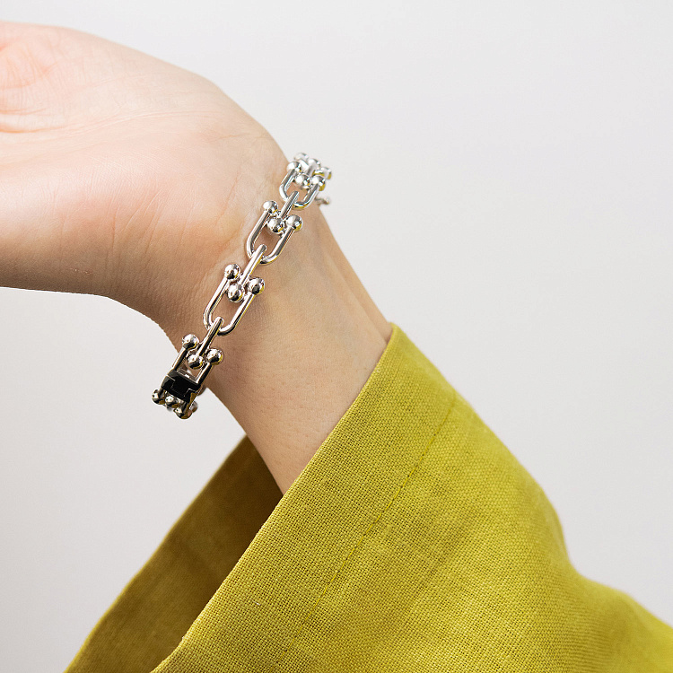 Жорсткий браслет "Фантазія" у білому золоті б05835 від ювелірного магазину Онікс - 5