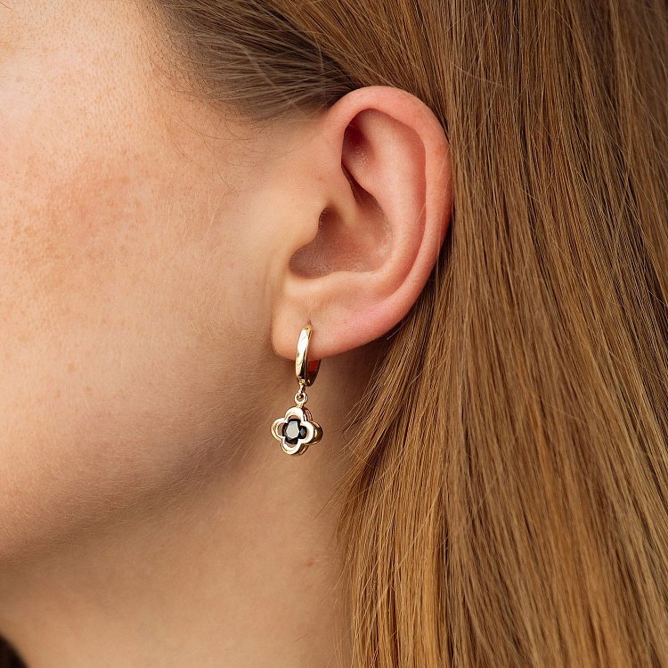 Золотые серьги "Клевер" с фианитом с04923 от ювелирного магазина Оникс - 1