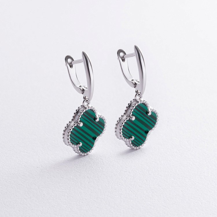 Срібні сережки "Конюшина" (синт. малахіт) 123367 від ювелірного магазину Онікс