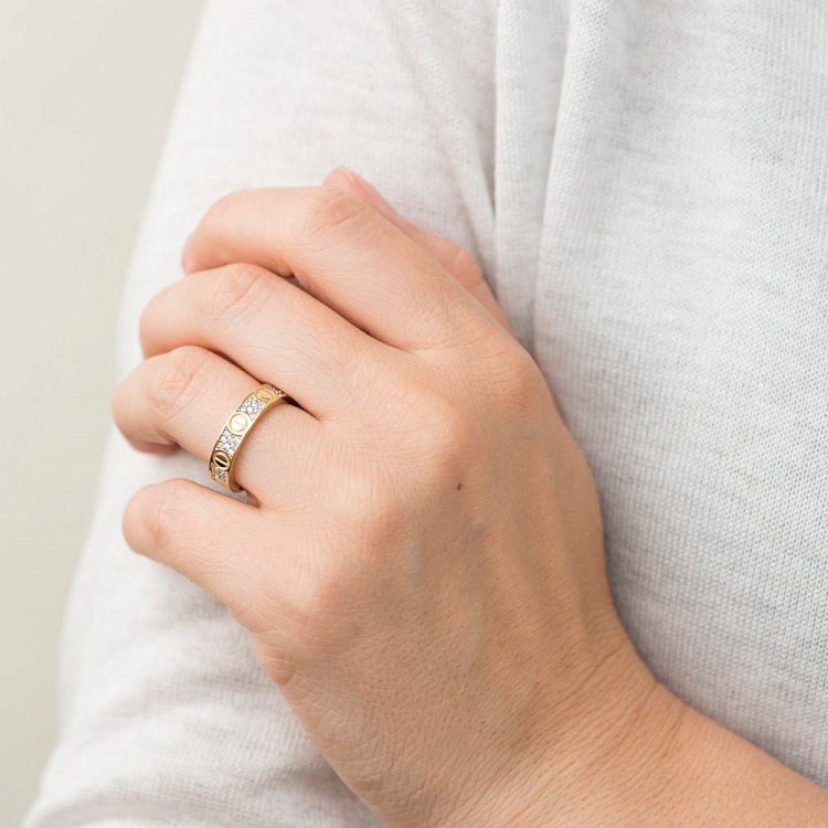 Золотое кольцо с фианитами к05613 от ювелирного магазина Оникс - 1