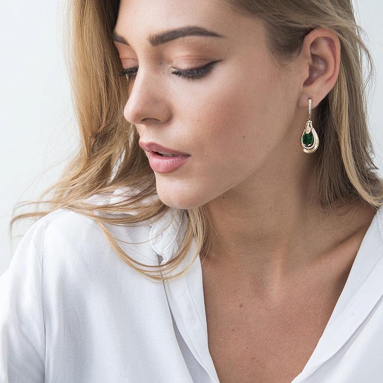 Золотые серьги с фианитами с03960 от ювелирного магазина Оникс - 4