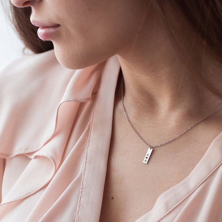 Серебряное колье для гравировки "Символ" (одинарное) 18983 от ювелирного магазина Оникс - 1