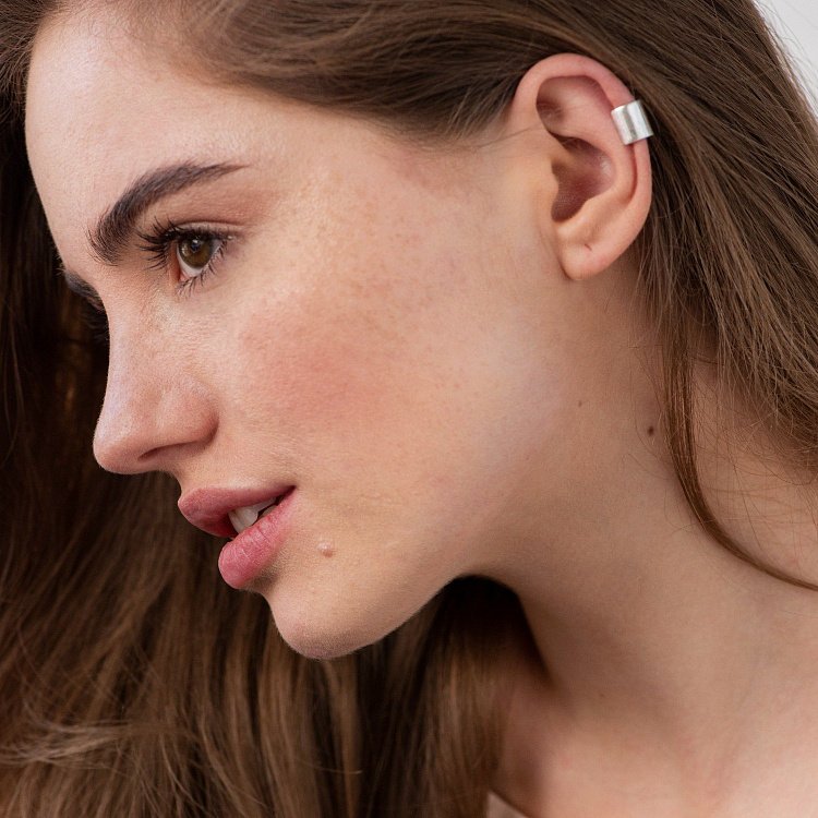 Сережка - каффа в білому золоті с06959 від ювелірного магазину Онікс - 5