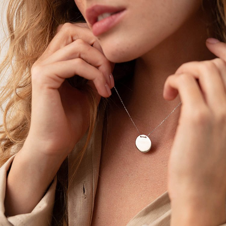Колье "Монетка" в белом золоте (возможна гравировка) кол02277 от ювелирного магазина Оникс - 5
