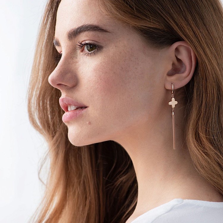 Серьги "Клевер" в красном золоте с06860 от ювелирного магазина Оникс - 1