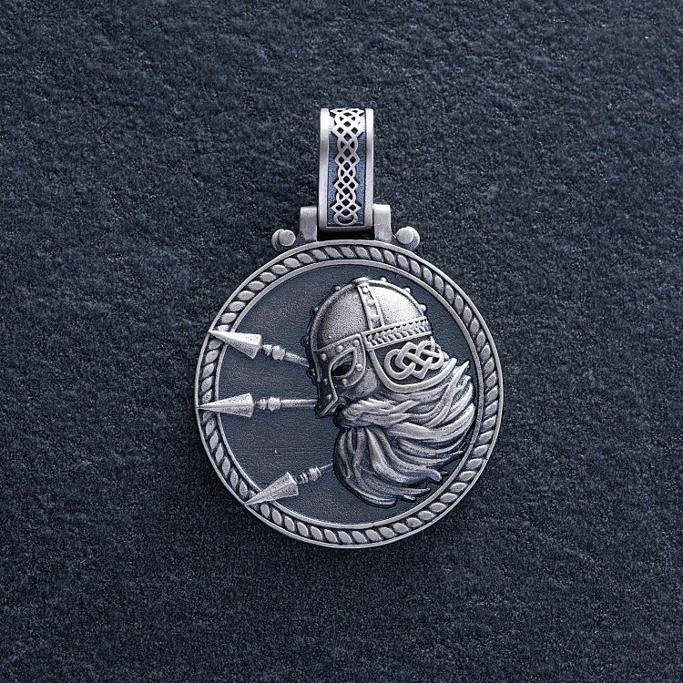 Срібний кулон "Воїн" з чорнінням 292 від ювелірного магазину Онікс