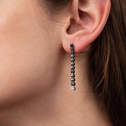 Золоті сережки з чорними та білими діамантами сб0440di