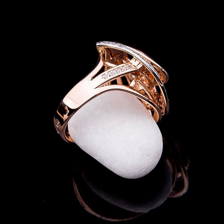 Золота каблучка з фіанітами к04365 від ювелірного магазину Онікс - 1