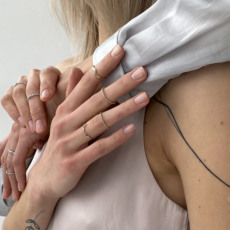 Каблучка "Love" в жовтому золоті з фіанітом к06762 від ювелірного магазину Онікс - 6