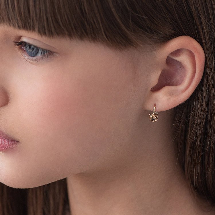 Детские золотые серьги "Сердечки" с06220 от ювелирного магазина Оникс - 1