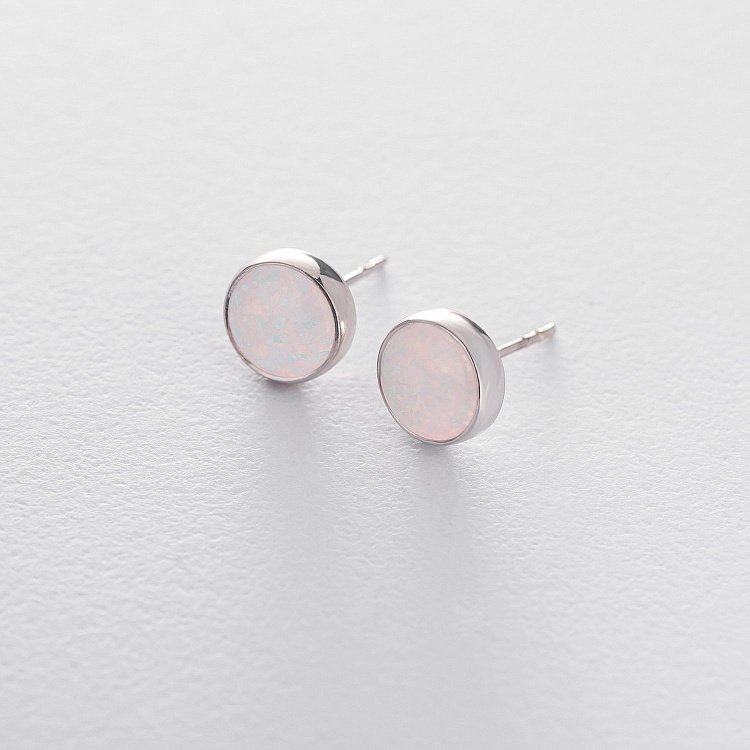 Золотые серьги-пусеты "Сияние" (синт. опал) 7 мм с05473 от ювелирного магазина Оникс - 9