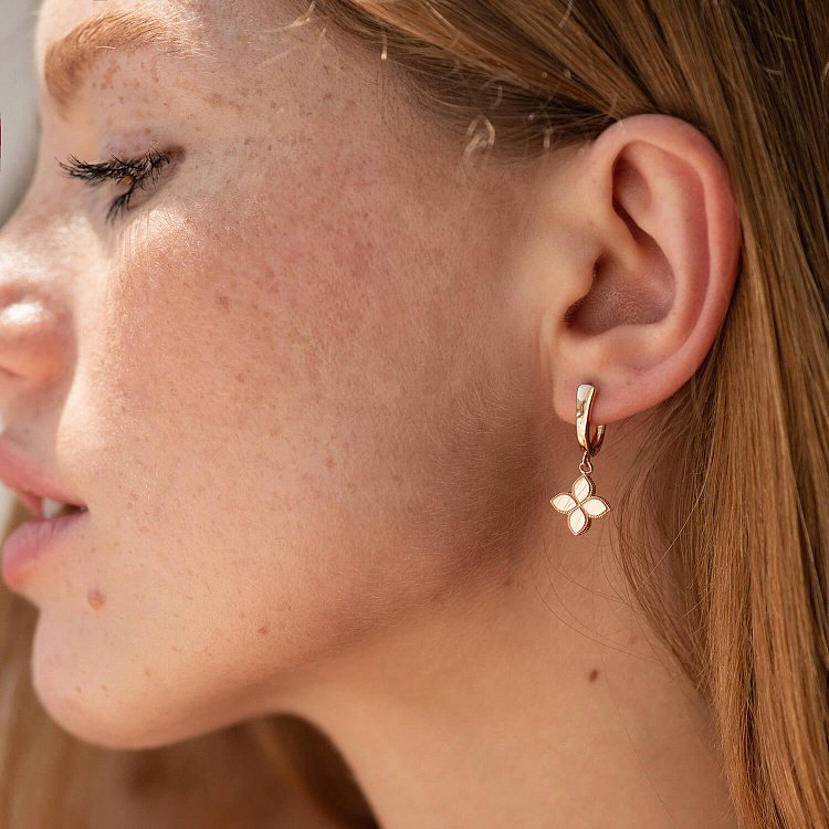 Сережки "Конюшина" в червоному золоті с08457 від ювелірного магазину Онікс - 2