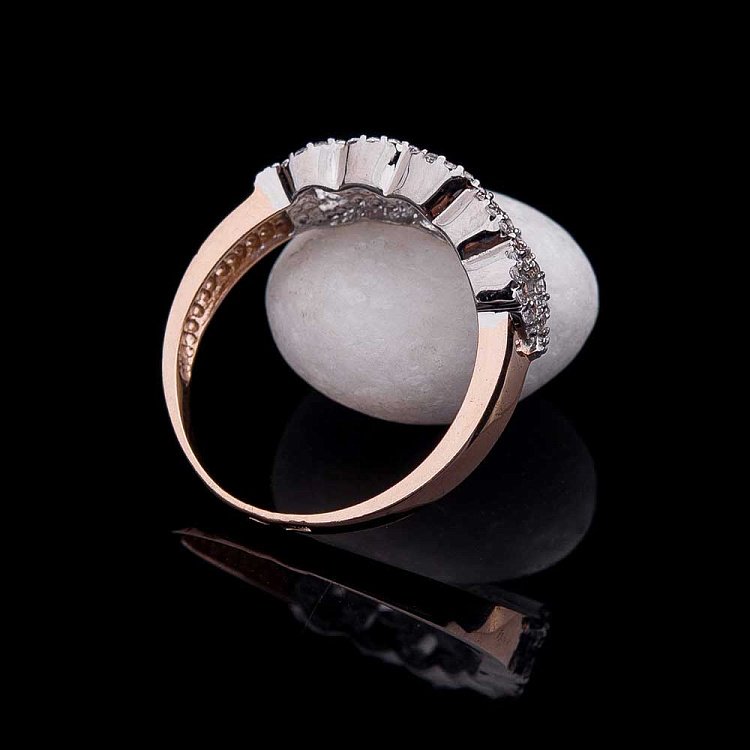 Золотое кольцо с фианитами к04579 от ювелирного магазина Оникс - 2