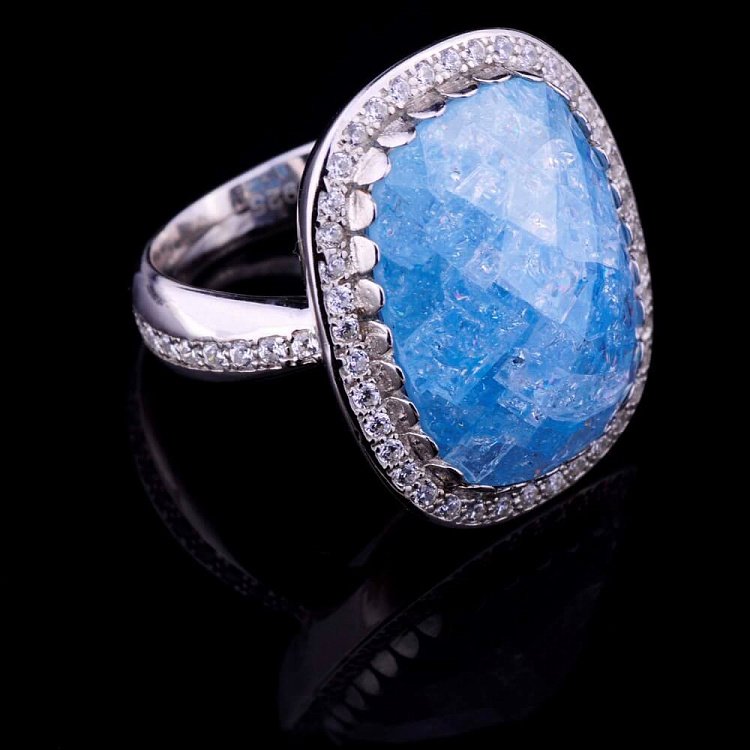 Женское кольцо с фианитами (родий) 111653 от ювелирного магазина Оникс