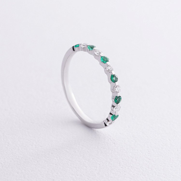 Золотое кольцо с изумрудами и бриллиантами кб0539cha от ювелирного магазина Оникс