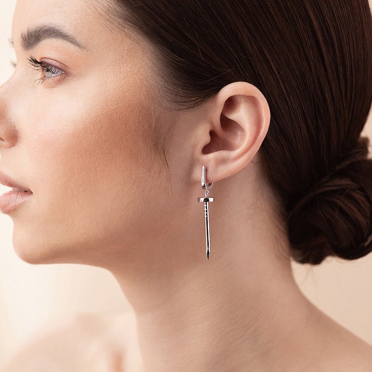 Серьги "Гвоздь" в белом золоте с08165 от ювелирного магазина Оникс - 2