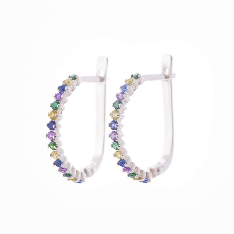 Серебряные серьги с фианитами 121498 от ювелирного магазина Оникс