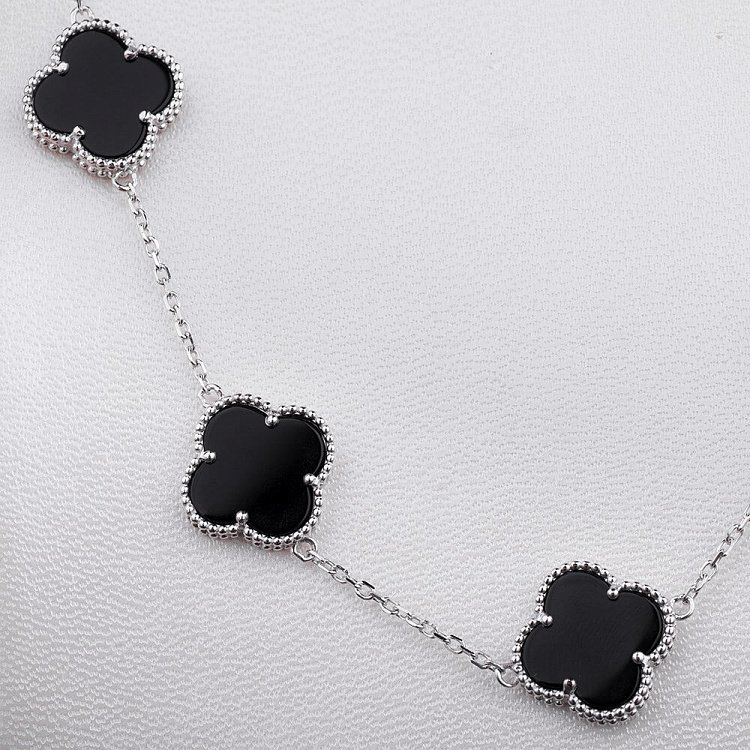 Колье "Клевер" (оникс) 18172 от ювелирного магазина Оникс - 2