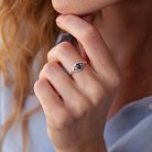 Золотое кольцо с бриллиантами и сапфиром C01118R от ювелирного магазина Оникс - 5