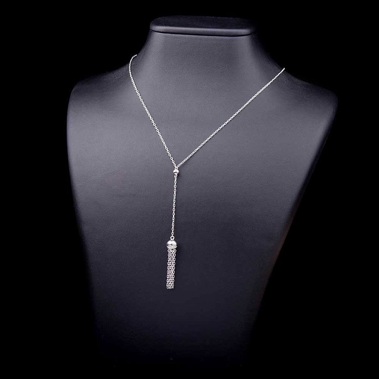 Серебряное колье с фианитами 18309 - 1 Серебряное колье с фианитами 18309 от ювелирного магазина Оникс - 1